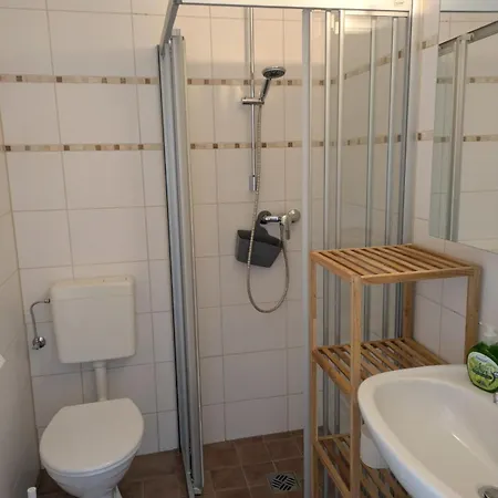 Lutz Suedheide - Einzelzimmer *